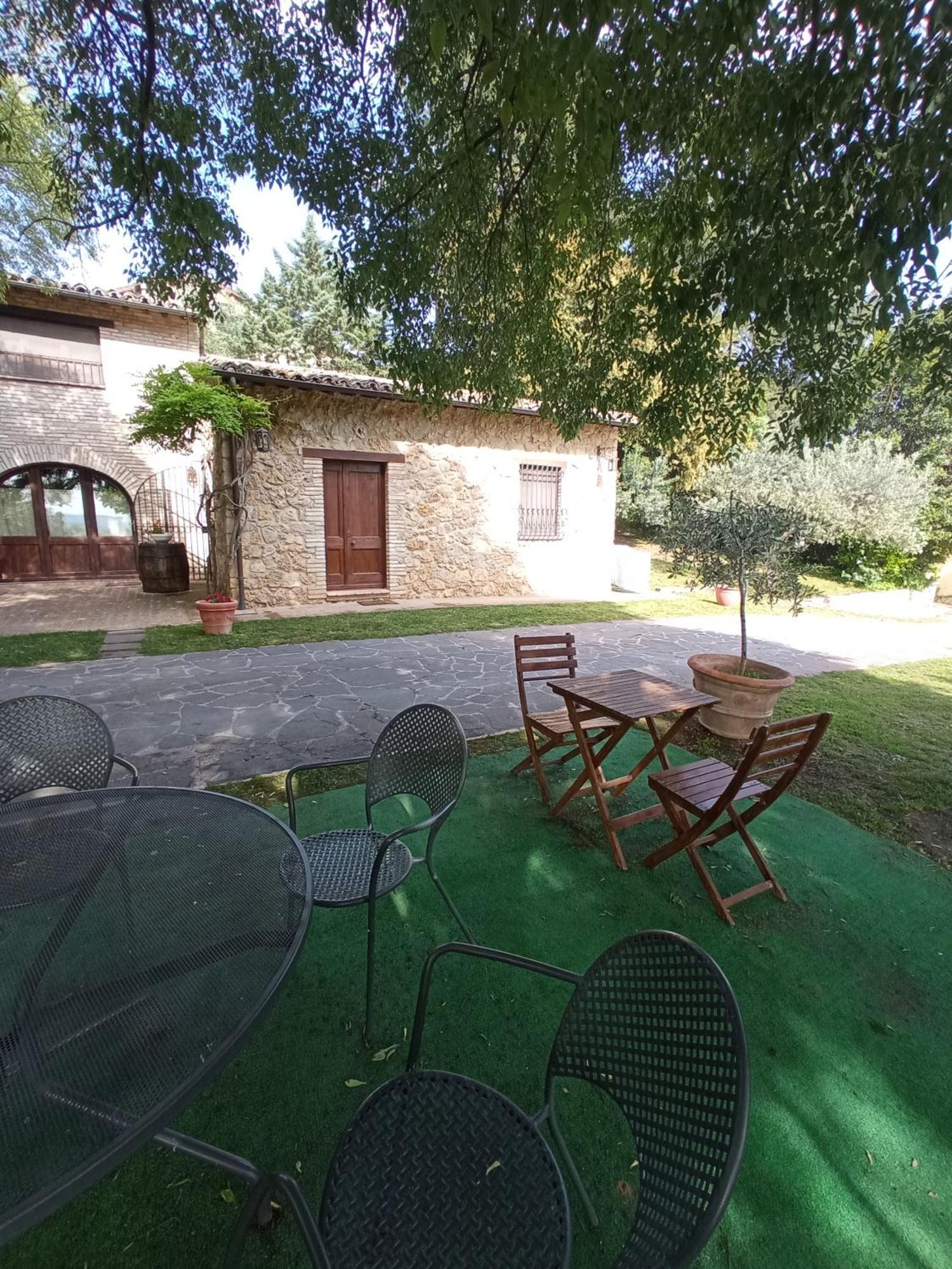 All'Ombra Di San Damiano アッシジ エクステリア 写真